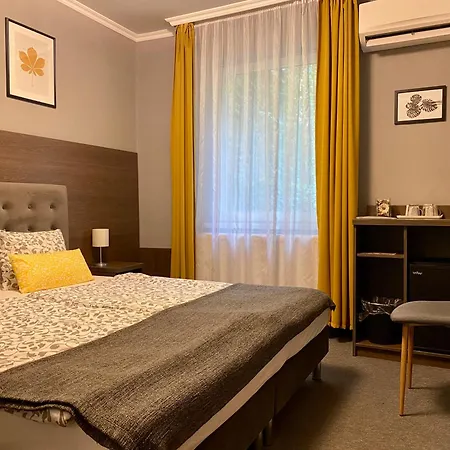 Bellevue Vendeghaz 2 게스트하우스